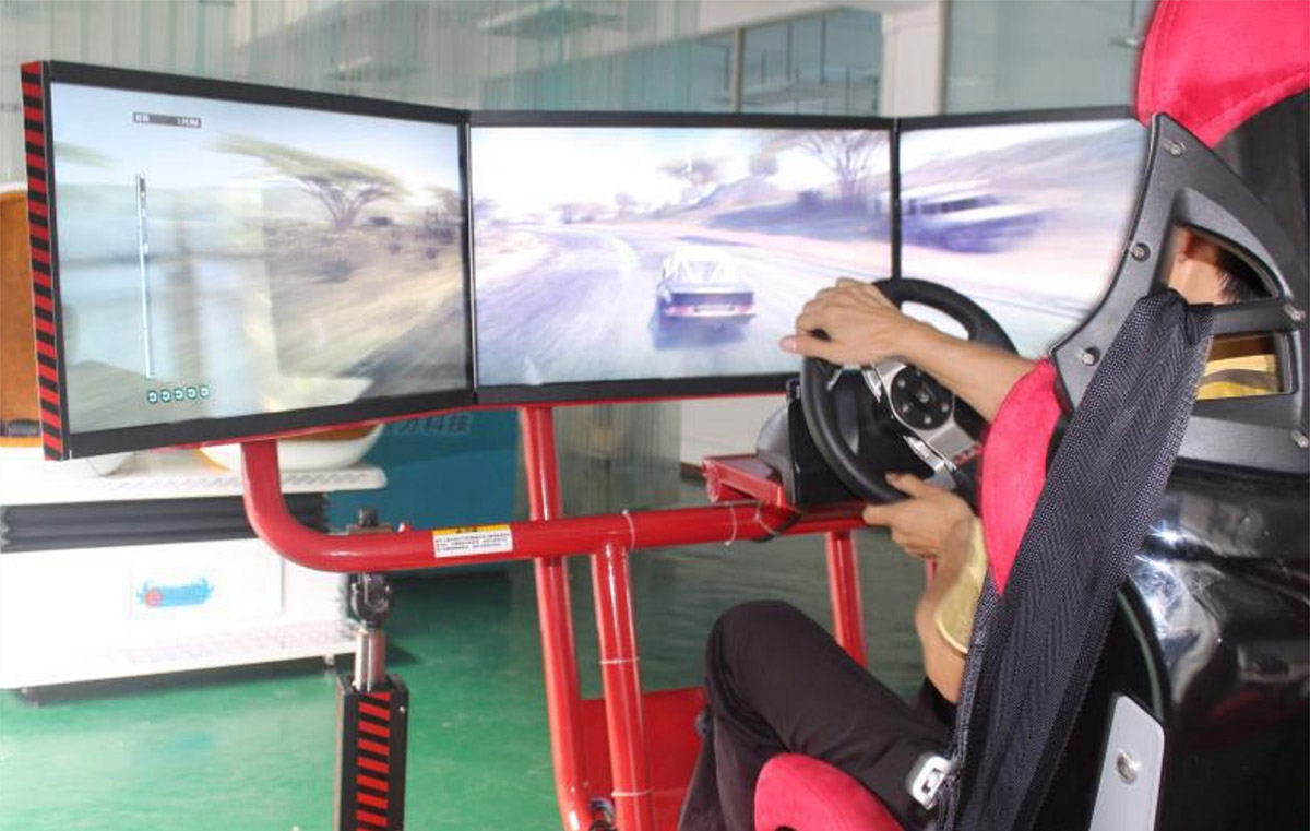 辽宁环幕影院F1三屏实感模拟赛车
