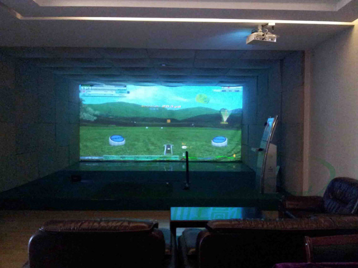 环幕影院模拟高尔夫球的运动.jpg