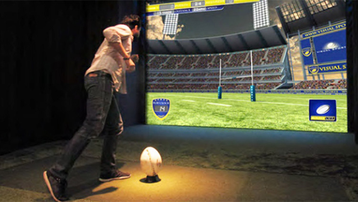 古交环幕影院虚拟英式橄榄球体验