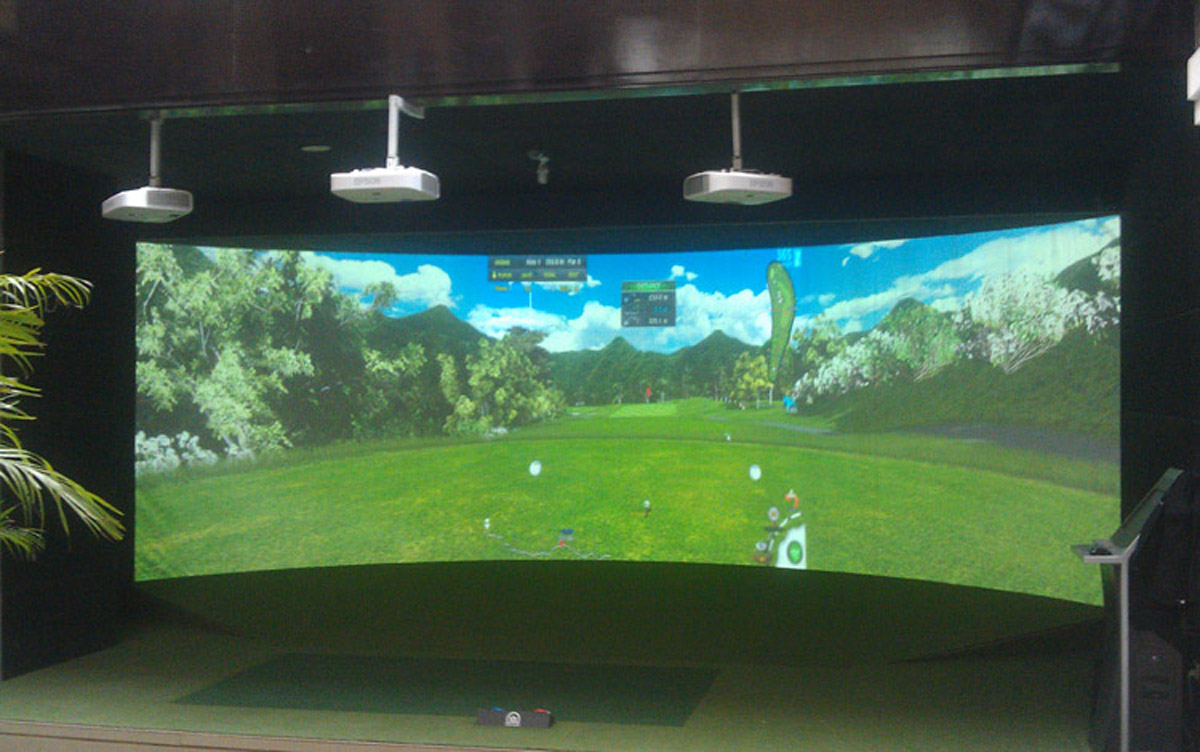 环幕影院高尔夫模拟设备.jpg